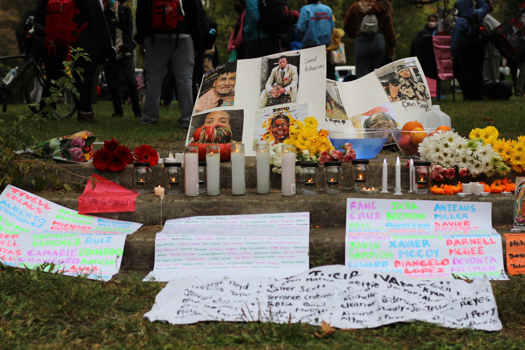 Weekend vigil in Washington Park